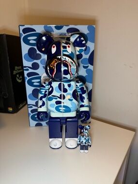 Bearbrick 400% & 100% Bape Play Baby Milo Blue